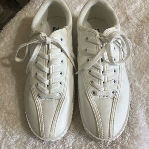 Tretorn Men's Casual Lace-Up Sneakers Size 8.5